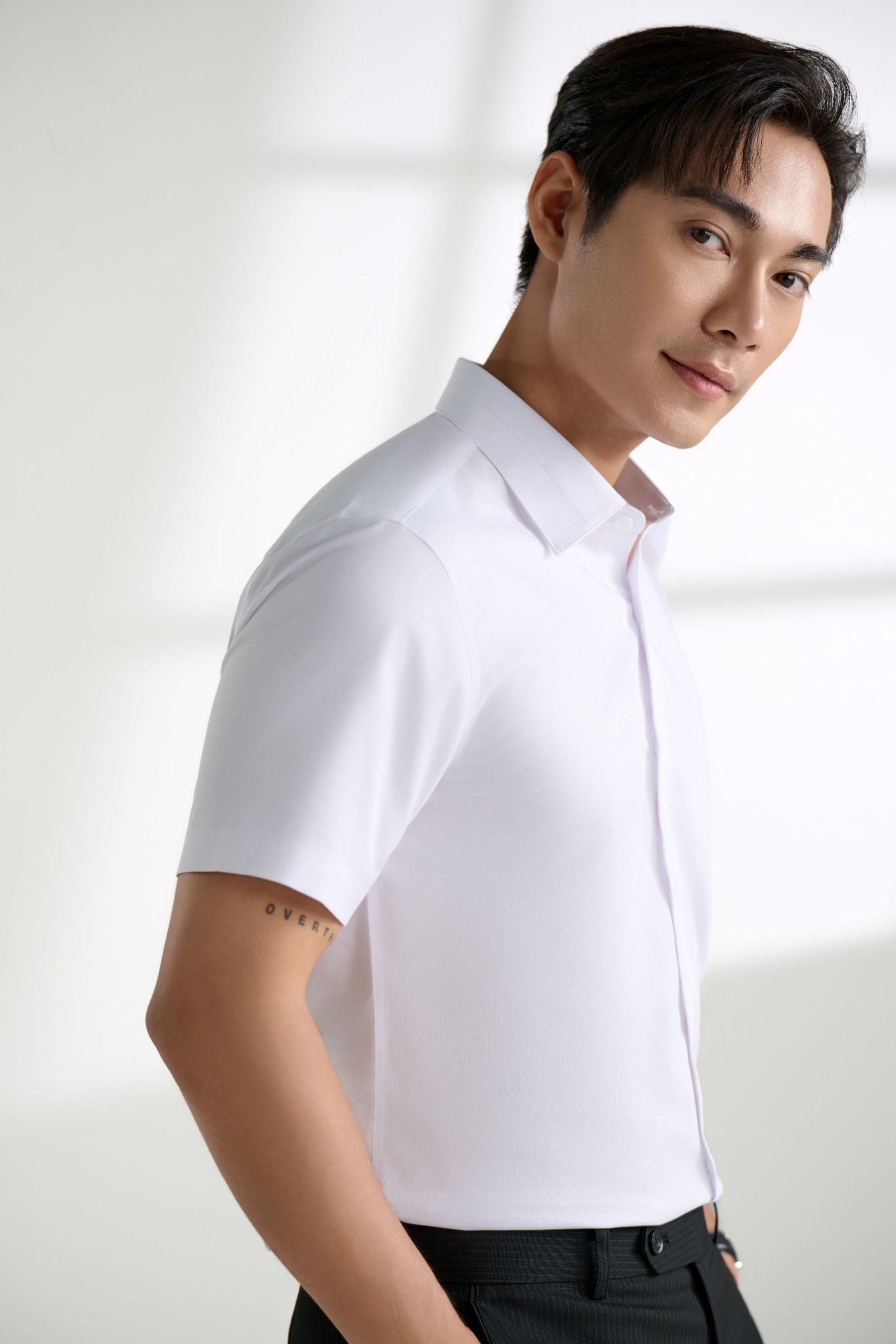 9smcb519trk_9qaus519den__3__939078a50d4845a0be7bca74a8c83b7f_master